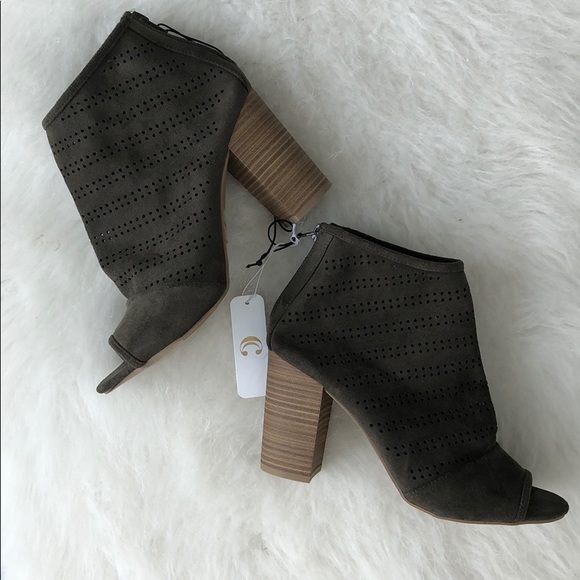 Charming Charlie Shoes - NWT suede booties